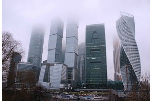Высотные офисные здания: как «поселиться» в небоскребе без рисков?