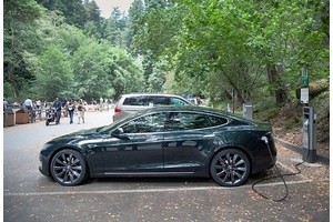 Tesla: пять причин восхищаться и опасаться 