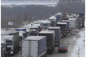 Скандал на трассах: против чего протестуют дальнобойщики