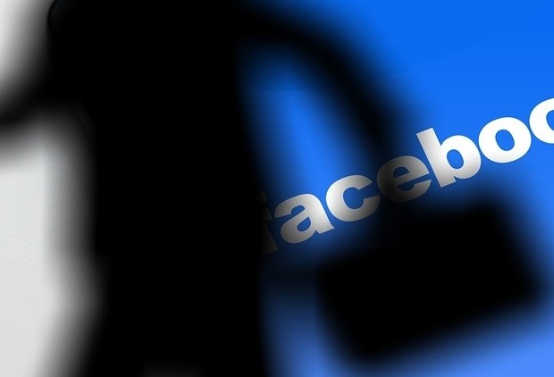 Как скандалы меняют рекламную политику Facebook