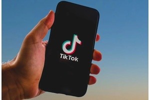 TikTok вошел в тройку популярнейших соцсетей в России. Новости маркетинга