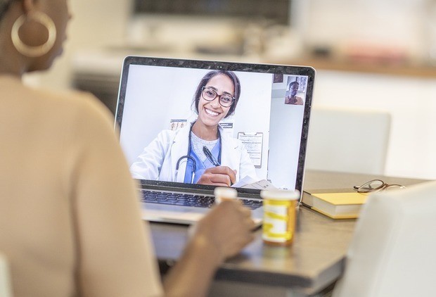 Телемедицина: как онлайн меняет работу врачей и клиник