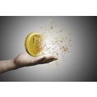 Доллар по 90: почему падает рубль и что ждет россиян