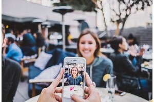 Смартфон вместо камеры: как создать эффективную рекламу своими руками