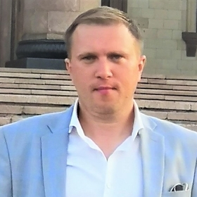 Александр Ищенко