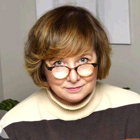 Анна Бурова