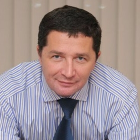 Павел Комаров