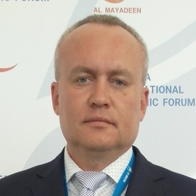 Олег Бушуев