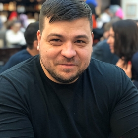 Антон Зеер