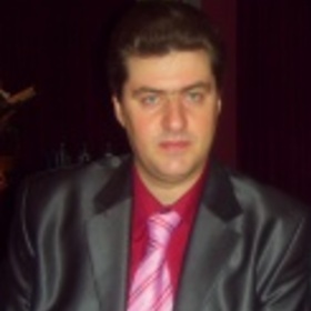 Михаил Лазарев