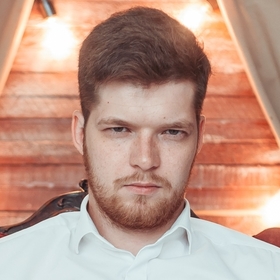 Александр Слакаев