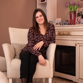 Алина Обора