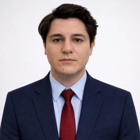 Роман Висарг