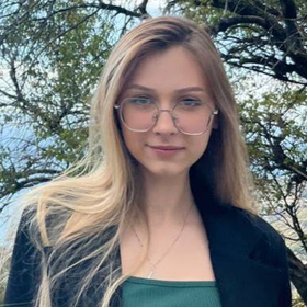 Алёна Чеботникова