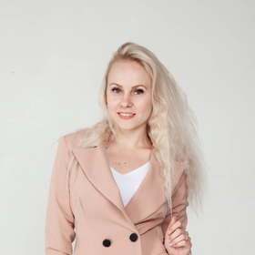 Елена Назарова