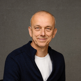 Петр Гапонов