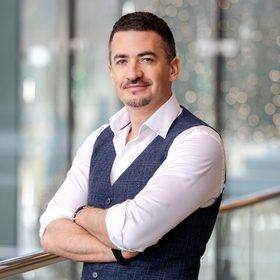 Роман Беляев