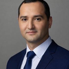 Олег Айрапетов