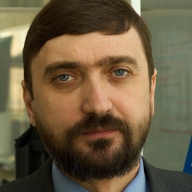 Дмитрий Казаринов
