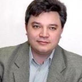 Константин Наумов