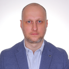 Максим Денисов