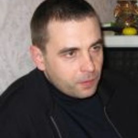 Дмитрий Махнев